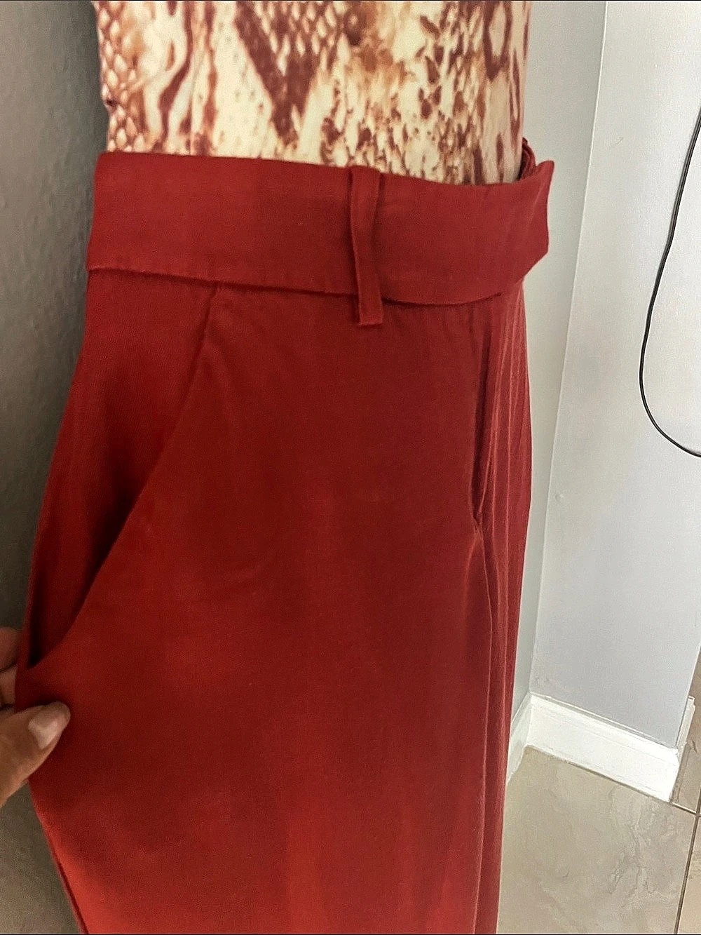 Coral Wide-Leg Pants Like New - Picture 3 of 9